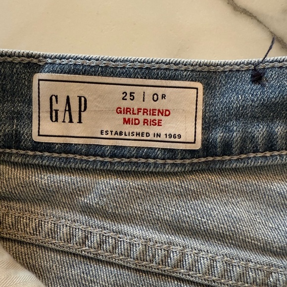 Gap Girlfriend Mid-Rise , Size 0, 25 - Picture 3 of 3